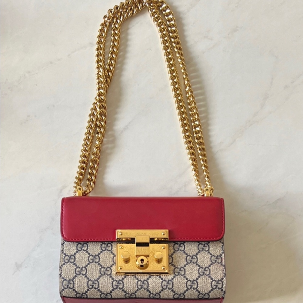 Gucci GG Supreme Padlock Gold Chain Shoulder Bag